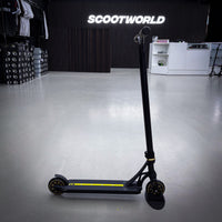 Striker Panda Custom Build - Black/Gold-ScootWorld.dk