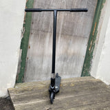 Striker T-Bar Black Custom Build - Black-ScootWorld.dk