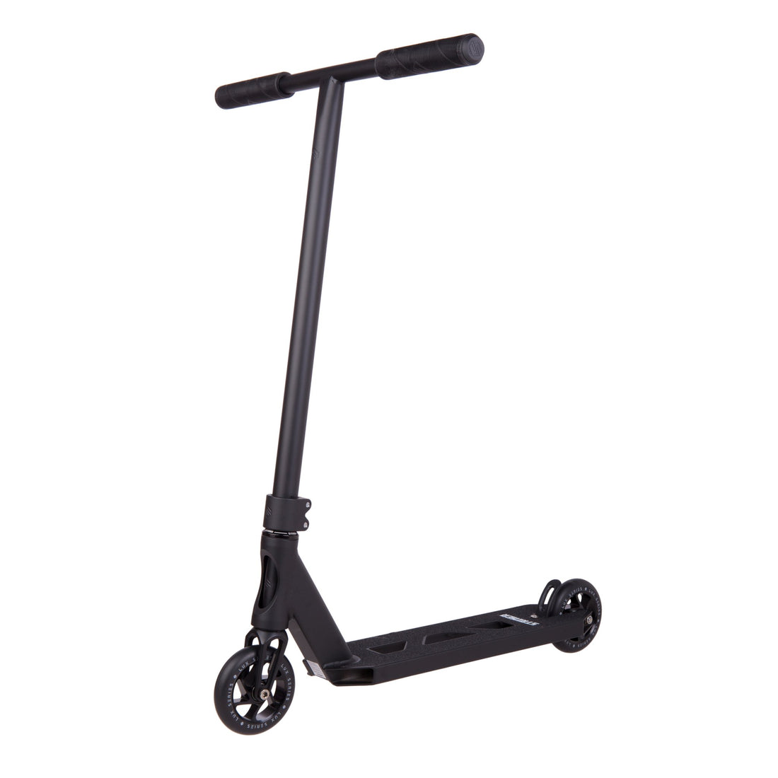 Striker Essential Stuntstep - Zwart