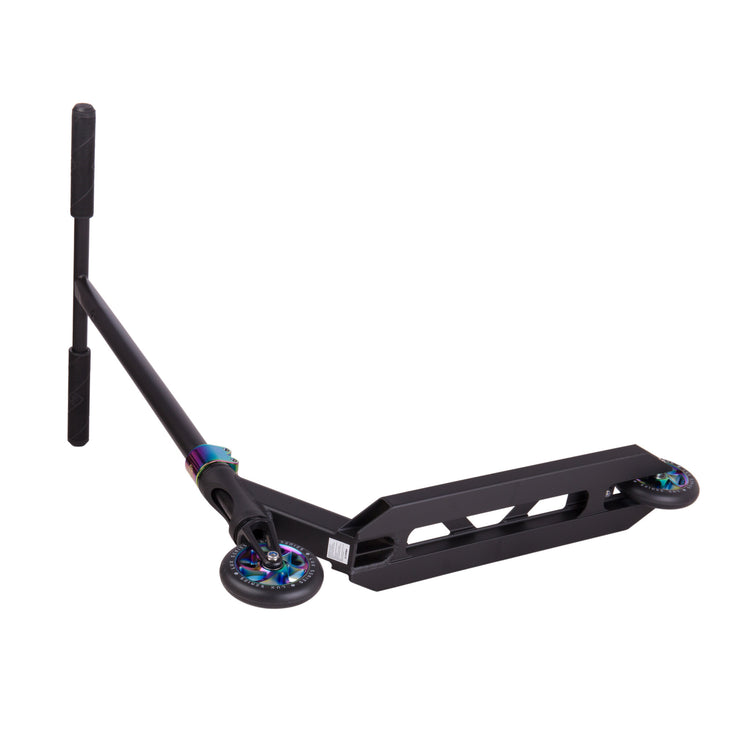 Striker Essential Stuntstep - Black/Rainbow